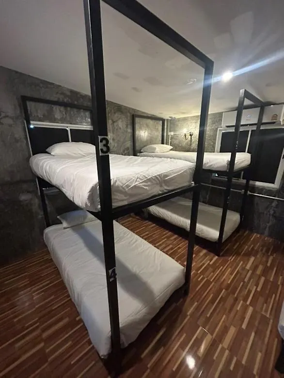 Happy Hostel Phi Phi Islands Thailandia